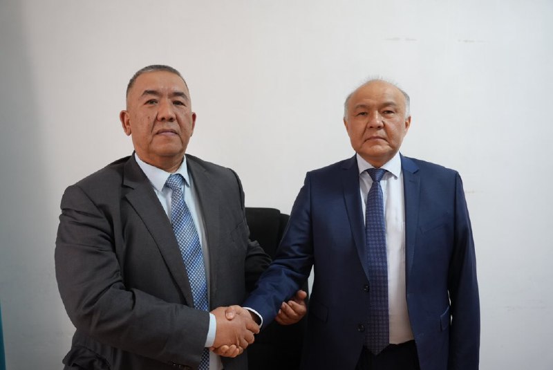 Бейімбетов Қазыбек Бағзатұлы – Мойынқұм ауданы әкімдігінің мәдениет және тілдерді дамыту бөлімінің басшысы