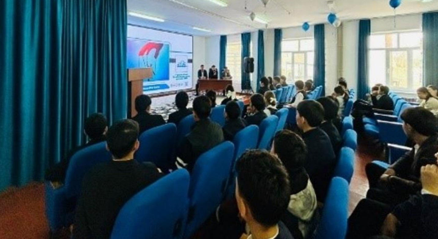 Алматы қаласында қала тұрғындары мен оқушыларға арналған экстремизм мен терроризмге қарсы түсіндіру кездесуі өтті