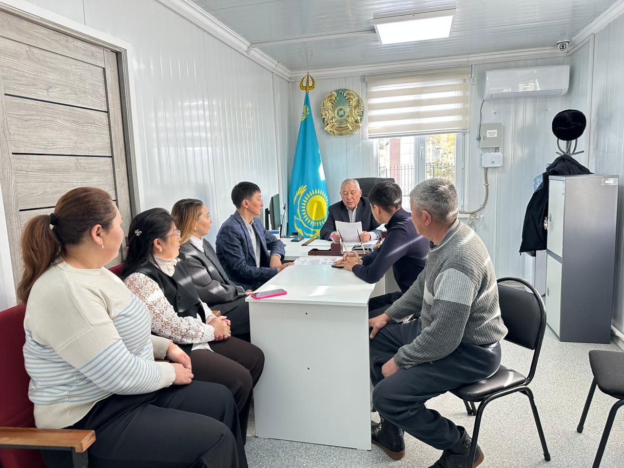 Округ әкімінің кезекті апталық жиыны.