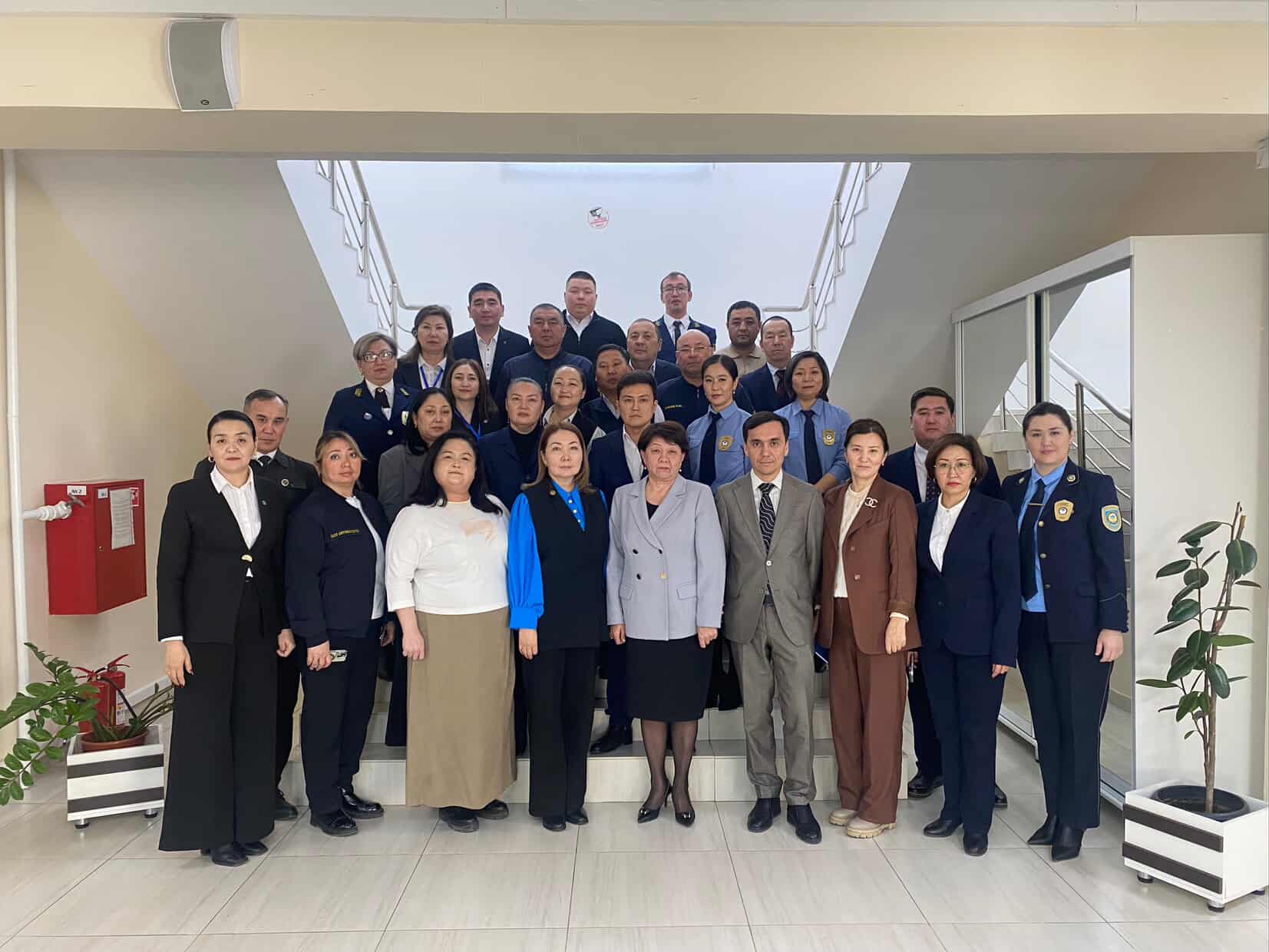 Сот орындаушыларының актілеріне, әрекеттері мен әрекетсіздігіне шағымдану, сондай-ақ атқарушылық іс жүргізу саласындағы дауларды сотқа дейін реттеу мәселелеріне арналған дөңгелек үстел өтті