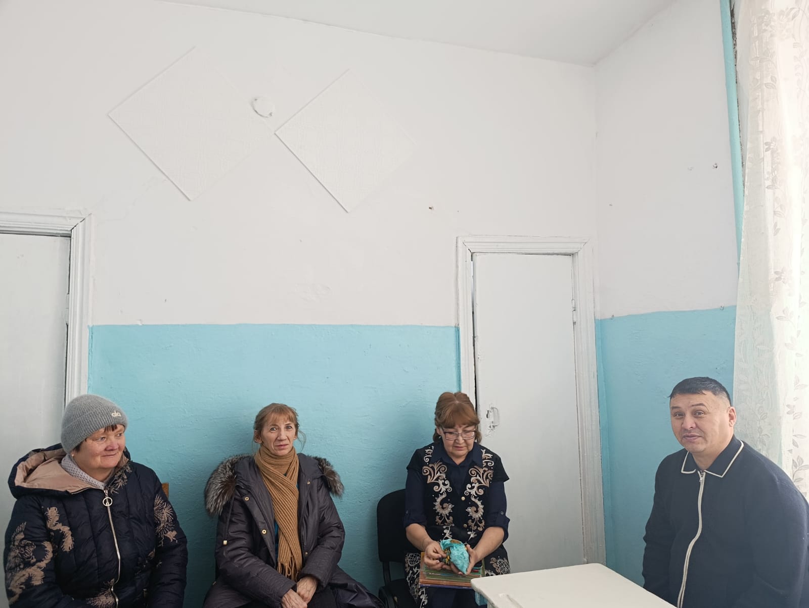 Сұрған ауылының жергілікті қоғамдастық мүшелерімен кездесу өткізу