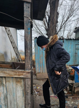 Орталық қызметкерлері өмірлік қиын жағдайға тап болған отбасыларды аралап, жан-жақты қолдау көрсетті.