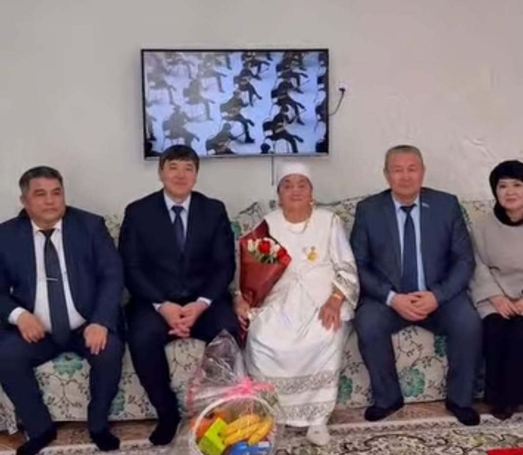 Аудан басшысы көп балалы аналарды мерекемен құттықтады