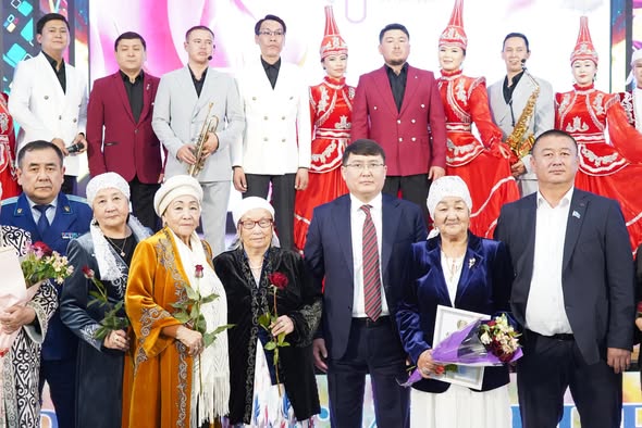 “АНА - ЖАРЫҚ ӨМІРДІ СЫЙЛАҒАН ЖАН” АТТЫ МЕРЕКЕЛІК ШАРА ӨТТІ.