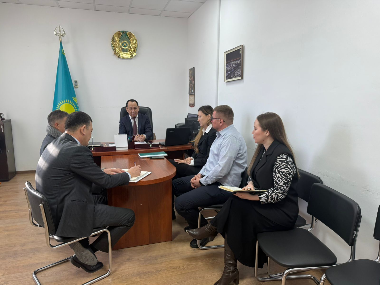 «Eurasia Support Services» ЖШС басшылығымен қызметкерлердің еңбек құқықтарын сақтау және жұмыс берушінің міндеттері мәселелері талқыланды