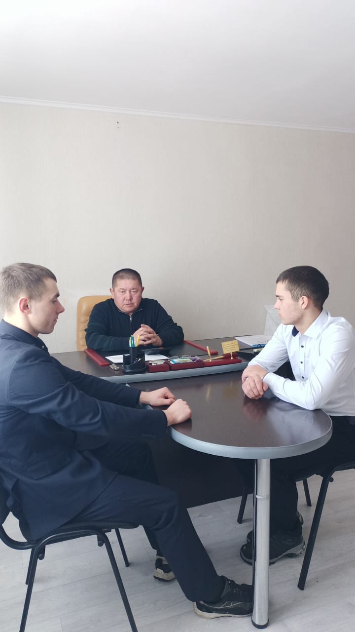 Жданов ауылдық округінің әкімі Мемлекеттік қызметтегі мансап тақырыбында дөңгелек үстел өткізді