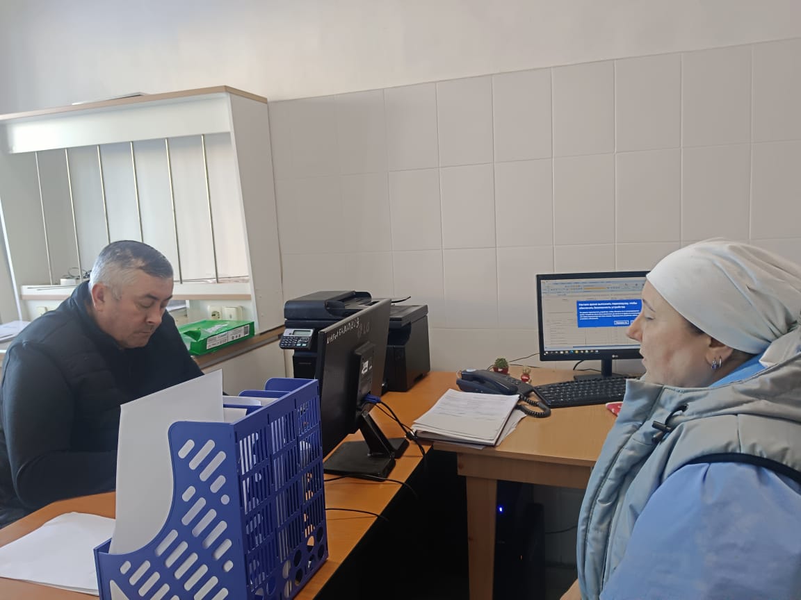 Азаматтарды қабылдау кестесіне сәйкес Жақсы аудандық мәслихатының депутаты В. А. Буздуган азаматтарды жеке қабылдау өткізді