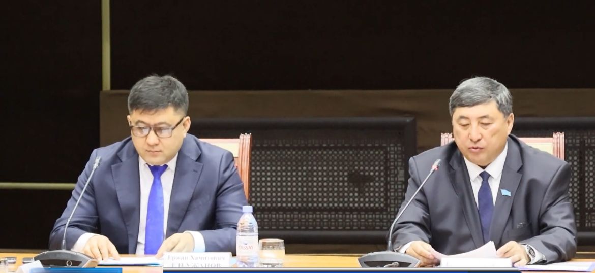 Семей қаласы мәслихатының кезектен тыс 54-ші сессиясы өтті