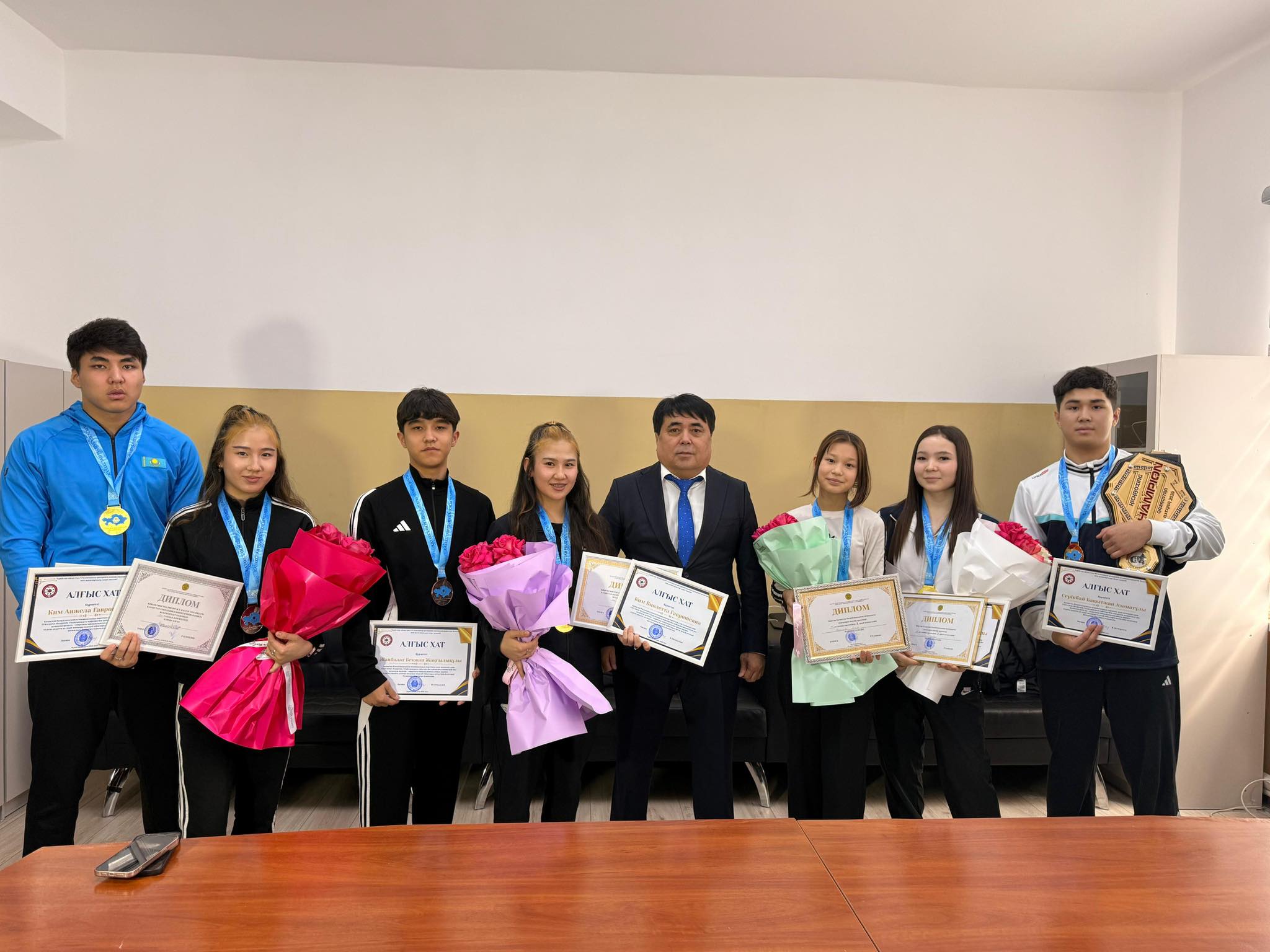 ТҮРКІСТАН: САЙРАМДАҒЫ ОБЛЫСТЫҚ СПОРТ МЕКТЕБІНДЕ 5 ЧЕМПИОН ДАЯРЛАНДЫ