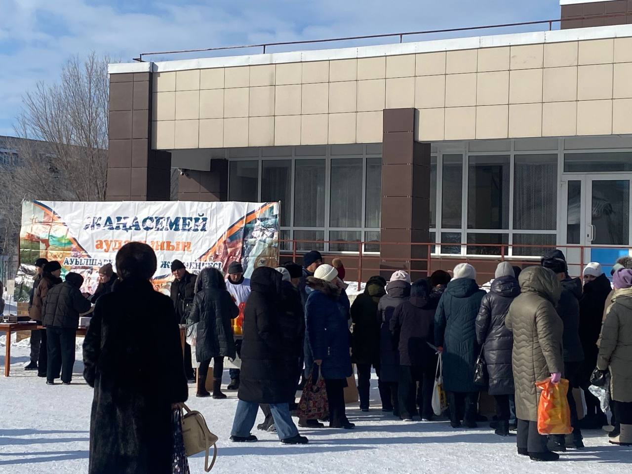 Шүлбі кентінде ауыл шаруашылығы өнімдерінің жәрмеңкесі өтті