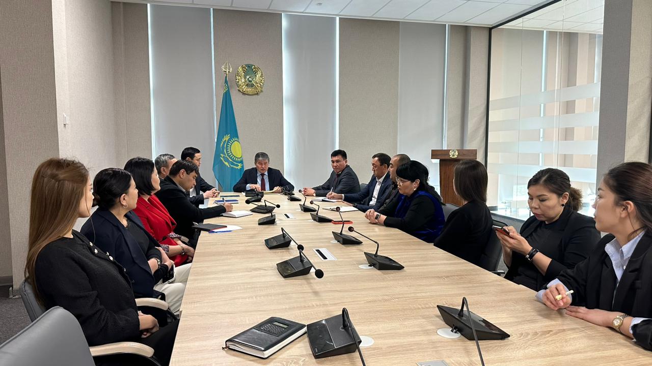 🔰 ДЕПАРТАМЕНТ: МЕМЛЕКЕТТІК ҚЫЗМЕТТЕ ӘДЕП МӘДЕНИЕТІН ҚАЛЫПТАСТЫРАТЫН «QURMET» ЧЕЛЛЕНДЖІНІҢ КЕЗЕКТІ ЖИЫНЫ ӨТТІ