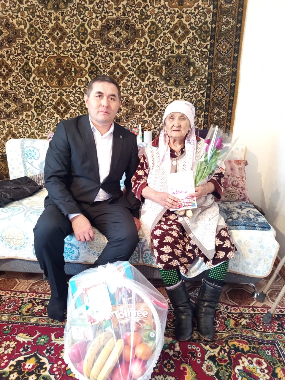 Халықаралық әйелдер күні қарсаңында аналарға құрмет»