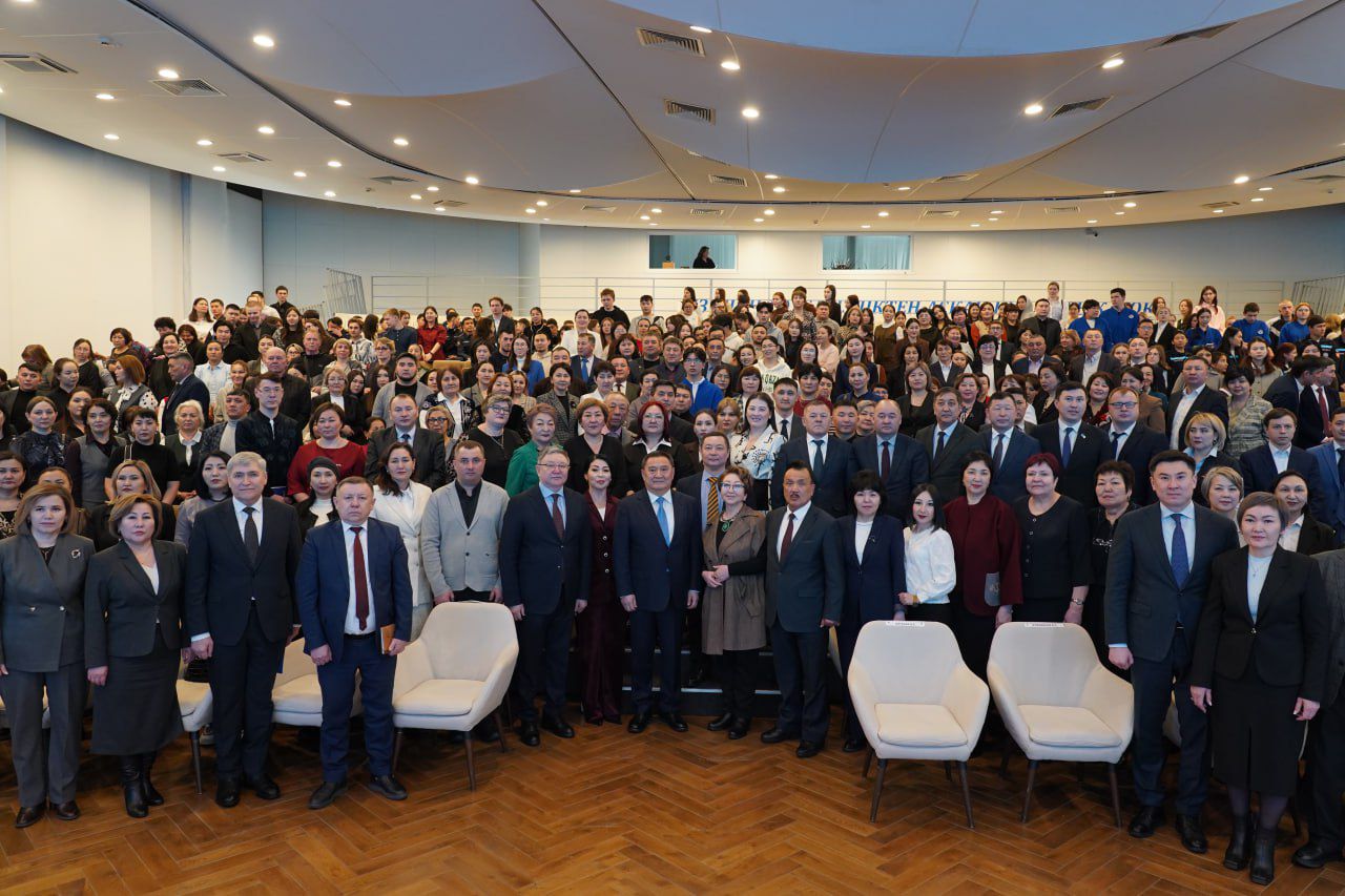 Ақмола облысының педагогтар қауымдастығы жаңа Конституцияны қолдайды