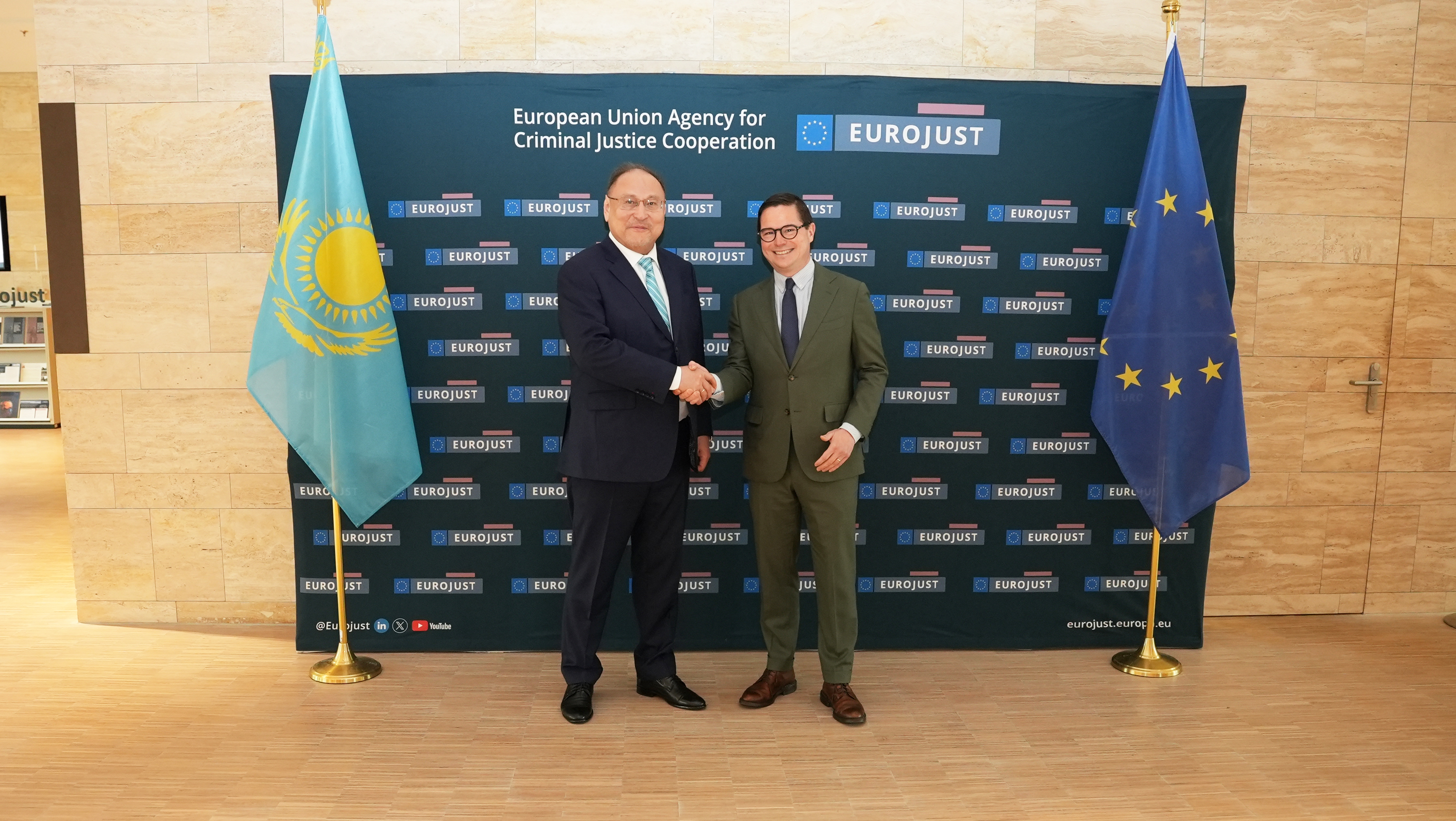Қазақстан елшісі Еуроюст президентімен кездесті