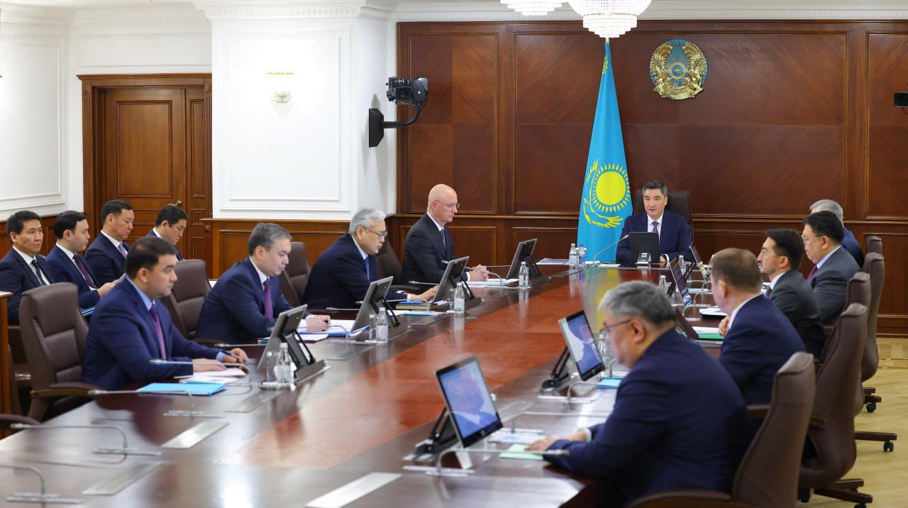 Премьер-министр азаматтарды қолжетімді баспанамен қамтамасыз ету бойынша өңірлік бағдарламаларды жүзеге асыруды жандандыруды тапсырды