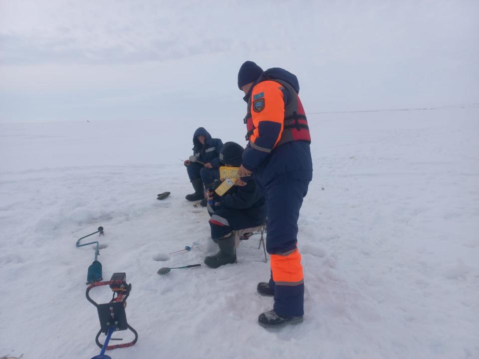 ШҚО ТЖД ескертеді: көктемгі мұз өте қауіпті