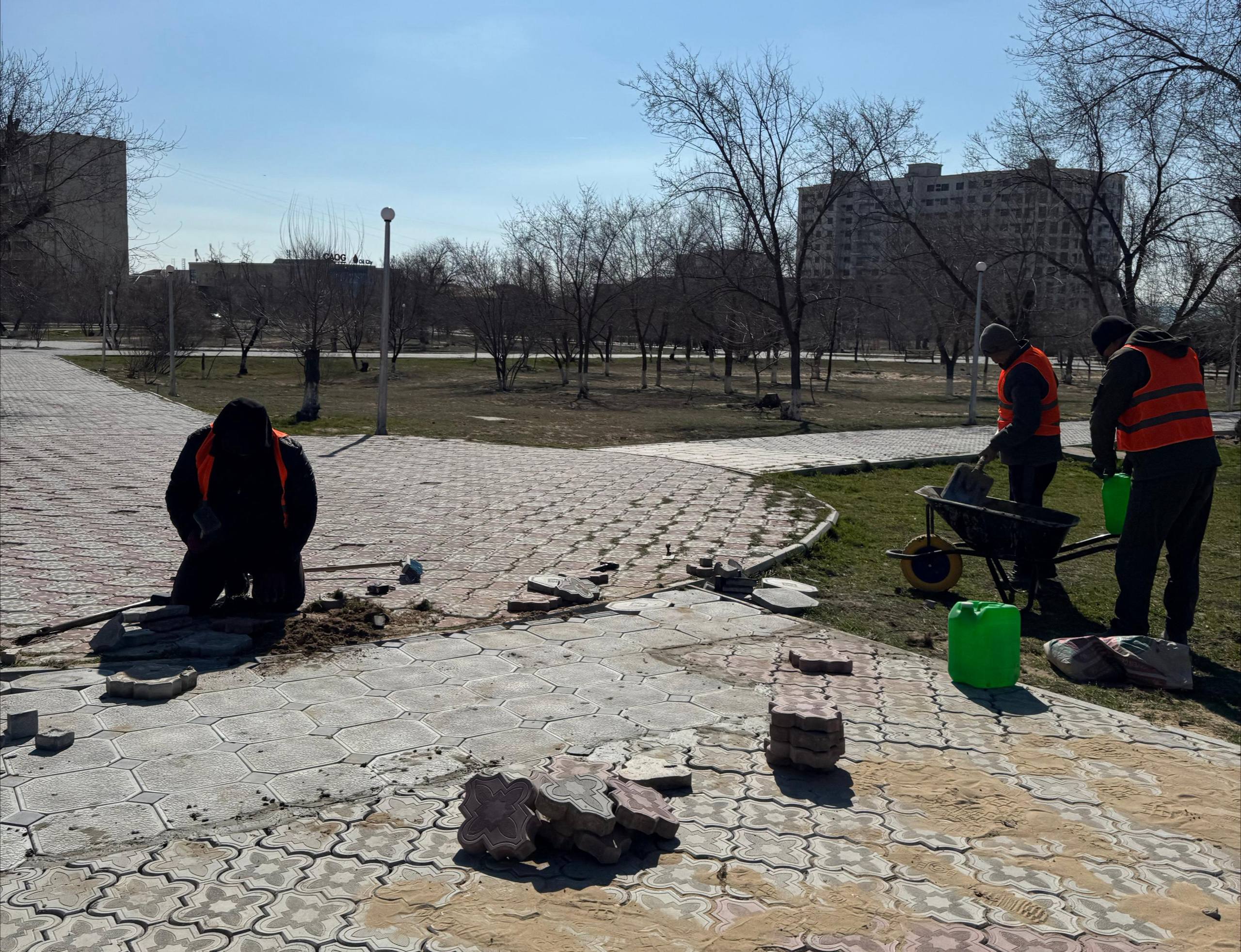 Ақтауды абаттандыру жұмыстары жалғасуда