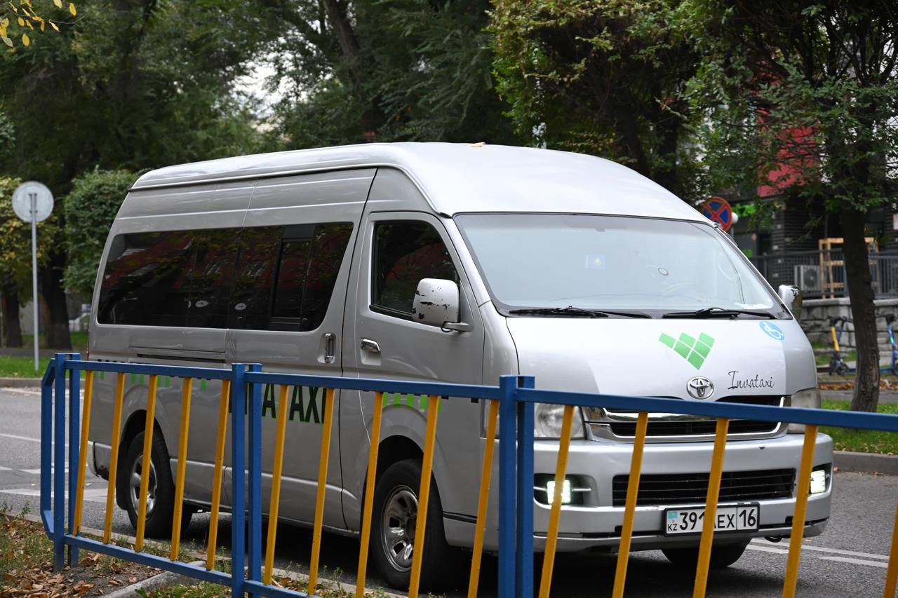 Бесплатное «Инватакси» будет доступно для лиц с особыми потребностями в Алматы 15 марта