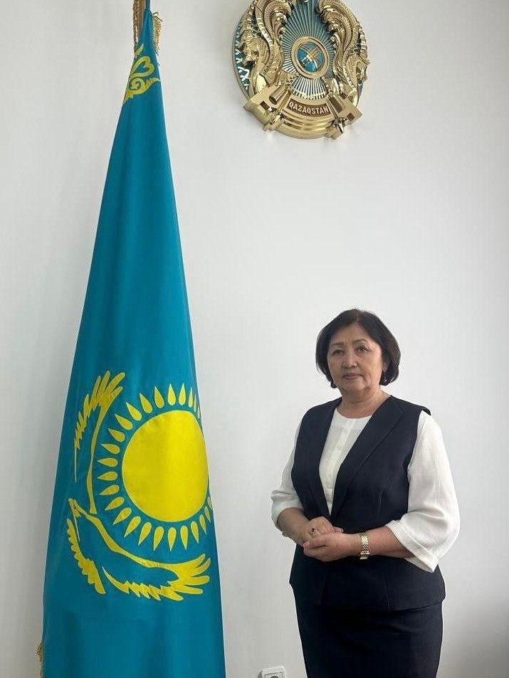 8-наурыз халықаралық әйелдер күнімен құттықтау.