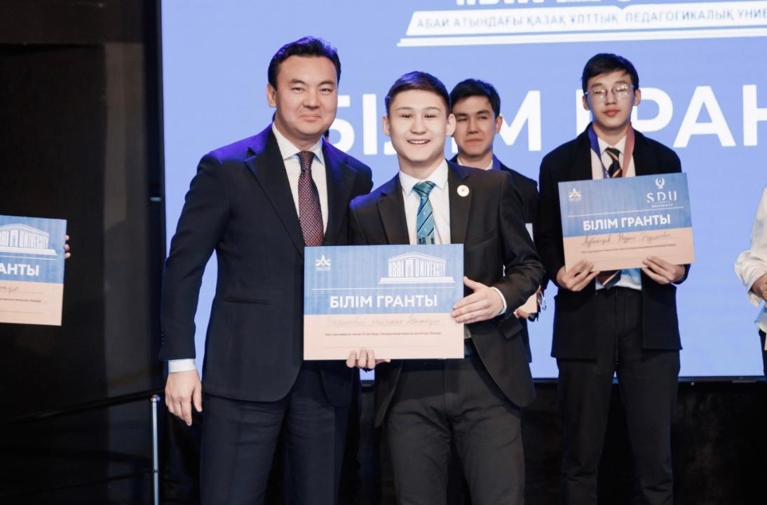 Республикалық «Ана тілі» зияткерлік олимпиадасының жеңімпаздары анықталды