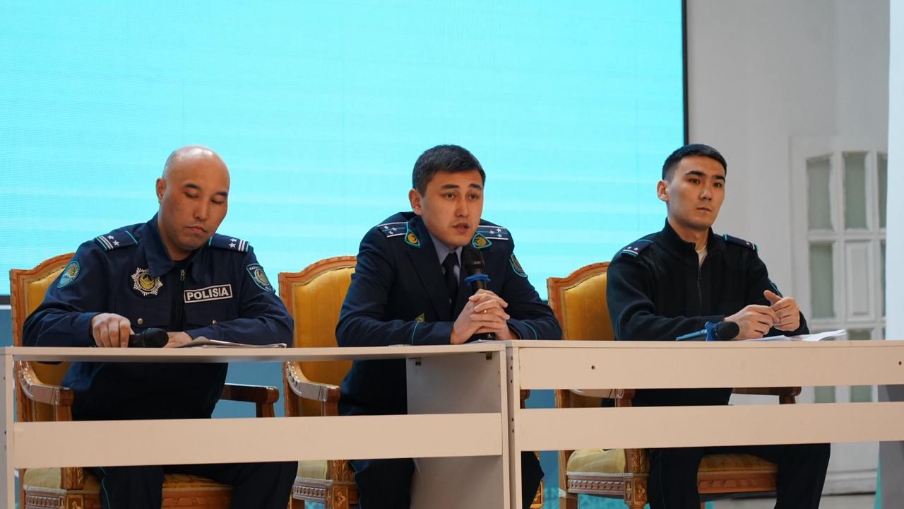 ШҚТУ-дағы құқықтық диалог: 500 студент, шынайы фильмдер және маңызды сұрақтар