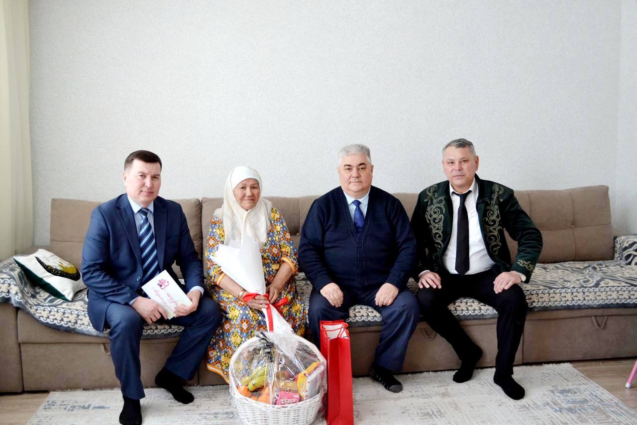 Мереке қарсаңында Айыртау ауданында Халықаралық әйелдер күні көп балалы аналарды құттықтады.