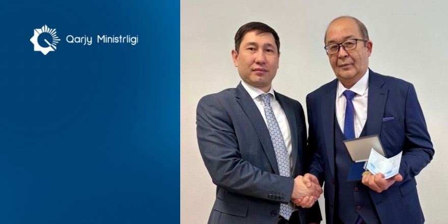 Ветерана финансовой системы наградили медалью «Еңбек ардагері»