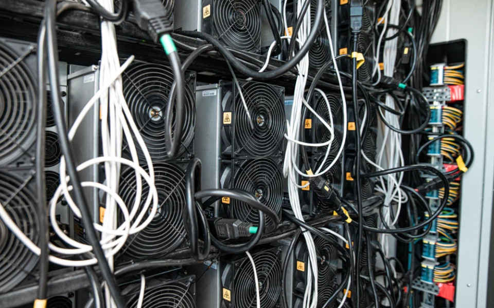 Нелегальную криптоферму ликвидировали в Карагандинской области