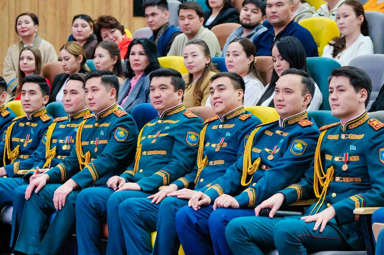 «Адал Азамат»: урок патриотизма провели для столичных школьников