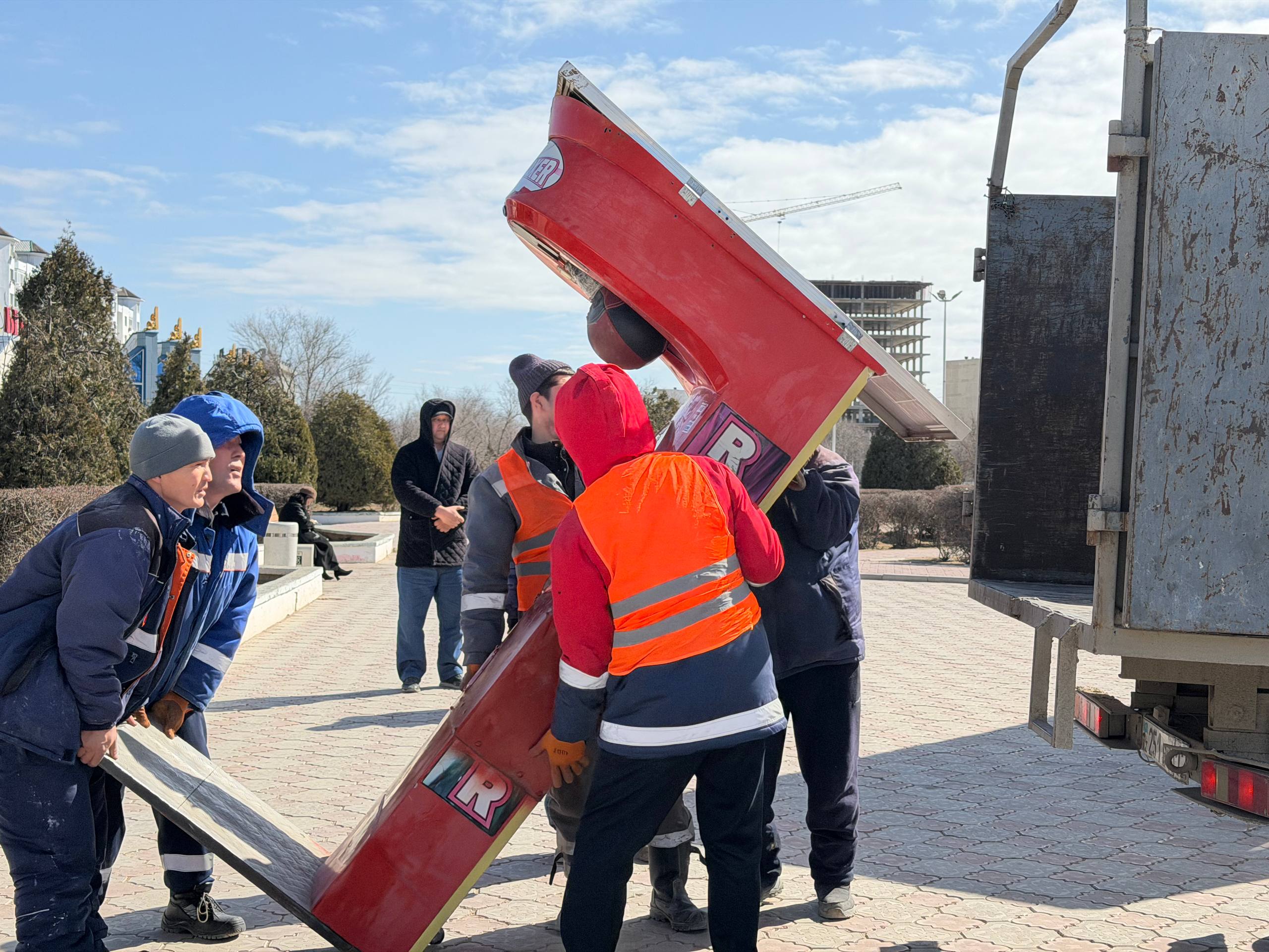 Ақтау қаласында заңсыз орнатылған күш өлшегіш құрылғылар алынды