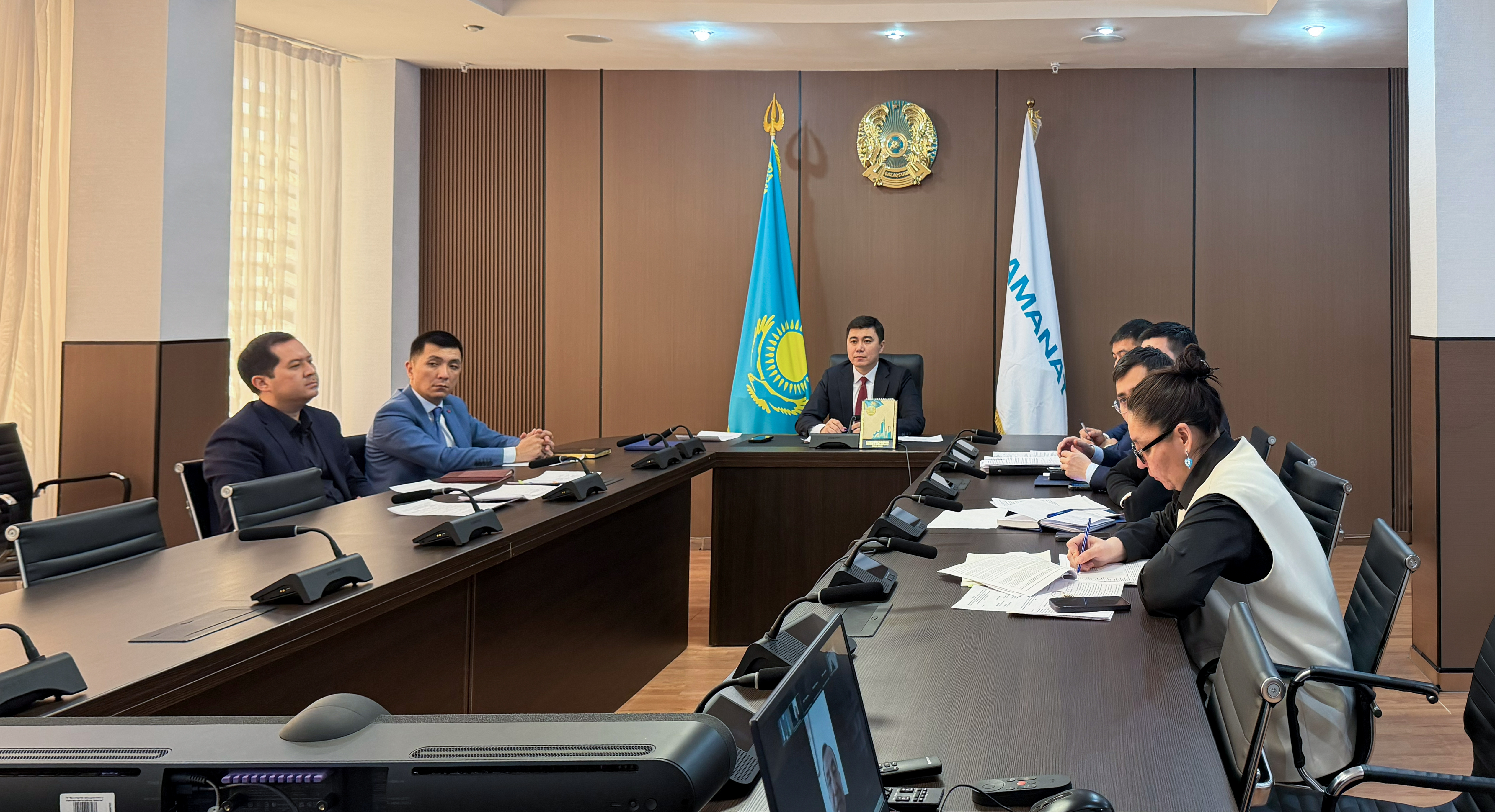В общественной приёмной AMANAT рассмотрены обращения граждан по вопросам строительства и ЖКХ