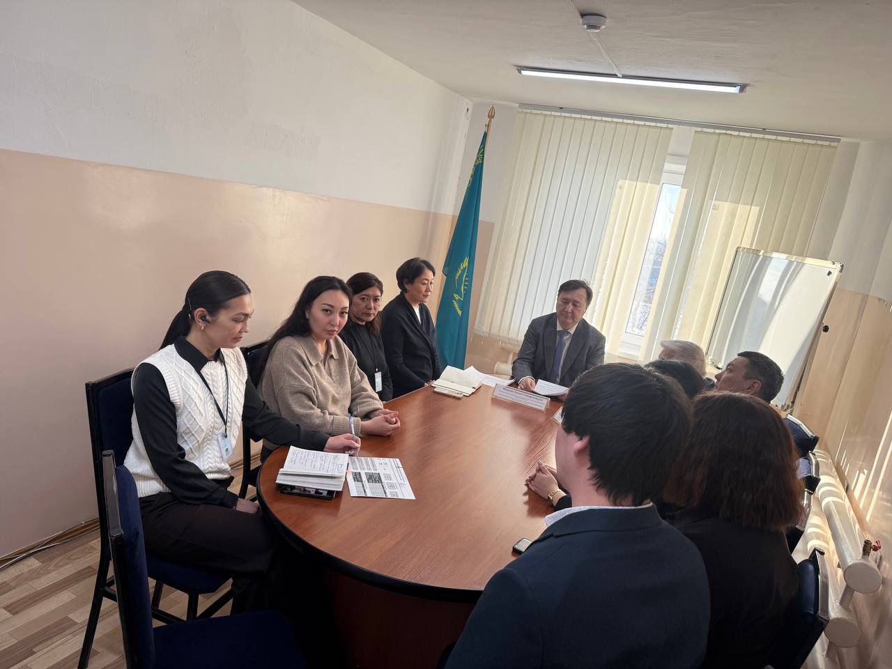 Солтүстік Қазақстан облысы бойынша Медициналық және фармацевтикалық бақылау департаментінде Солтүстік Қазақстан облысы бойынша Қазақстан Республикасы Мемлекеттік қызмет істері агенттігі департаменті басшысының орынбасары Бақыт Сапарғалиевичпен кездесу өтті.