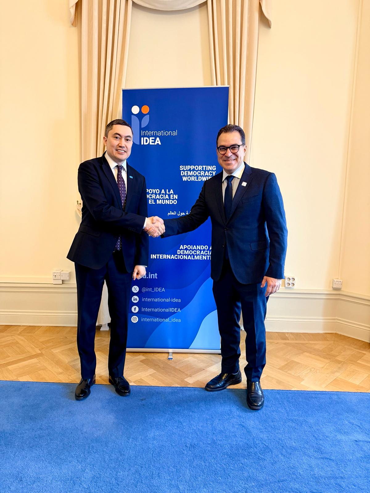 Посол Казахстана в Швеции обсудил конституционную реформу с руководством International IDEA