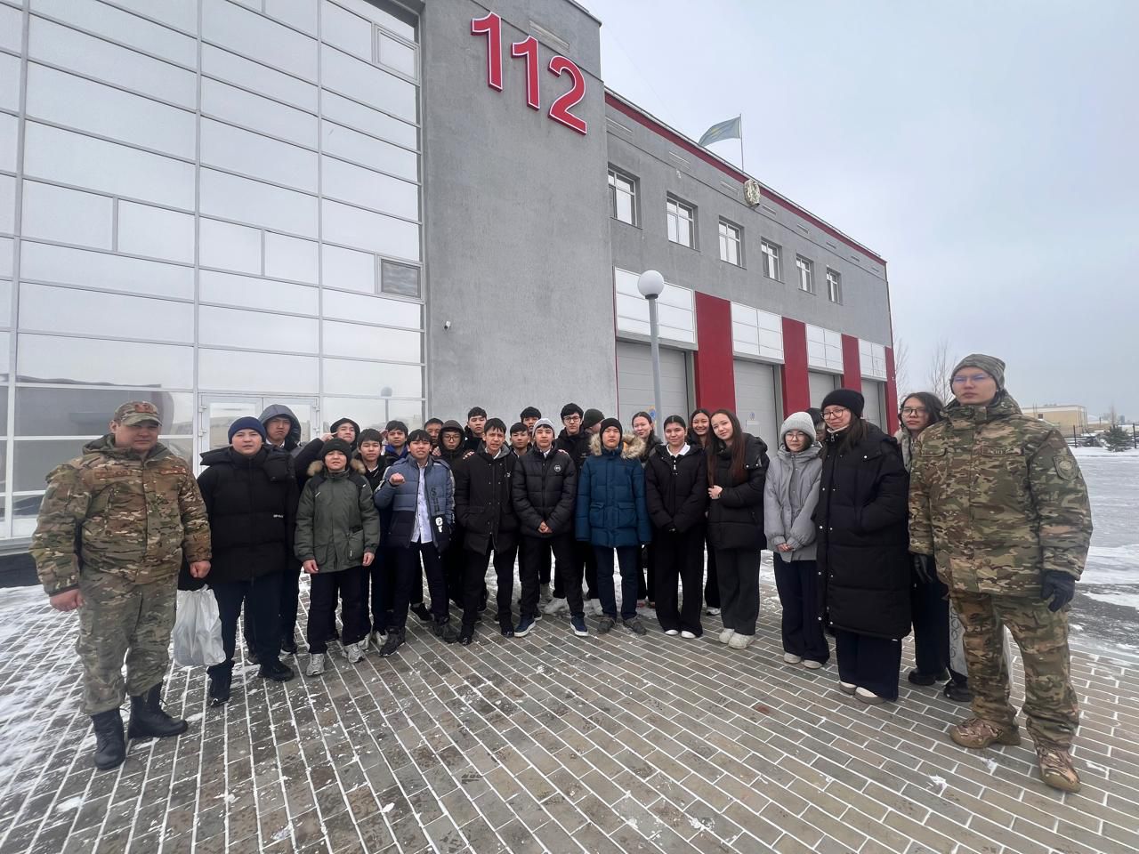 День открытых дверей в Астане: пожарные части посетили школьники