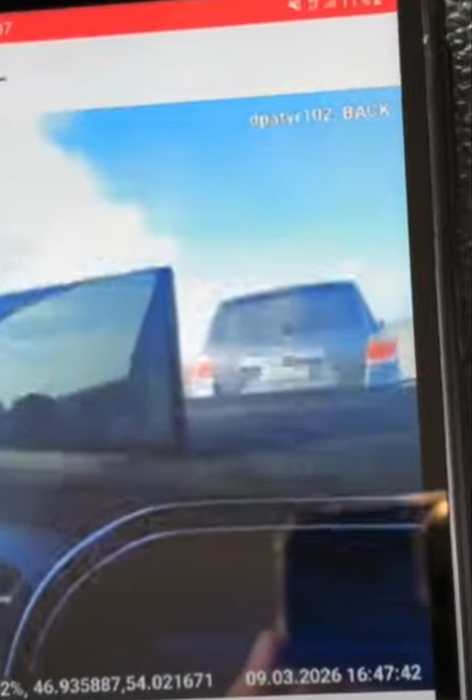 Патрульдік полиция қызметкері мен жылдамдық асырған жүргізушінің диалогы бейнежетонға түсірілді