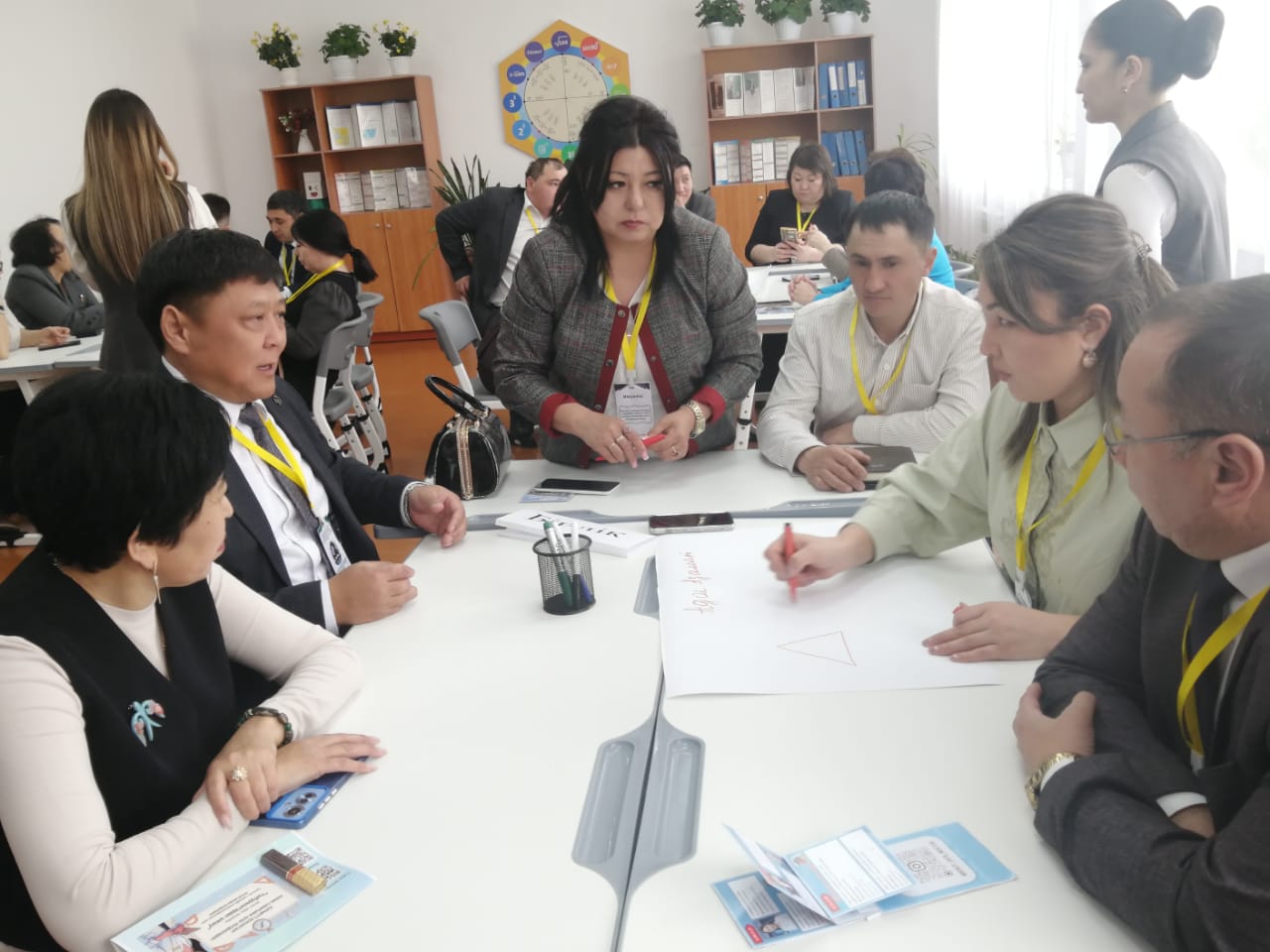 Өңірлік көшбасшы мектеп: заманауи басқару мен жоғары нәтижелер тәжірибесі» облыстық мектеп басшыларына арналған семинар