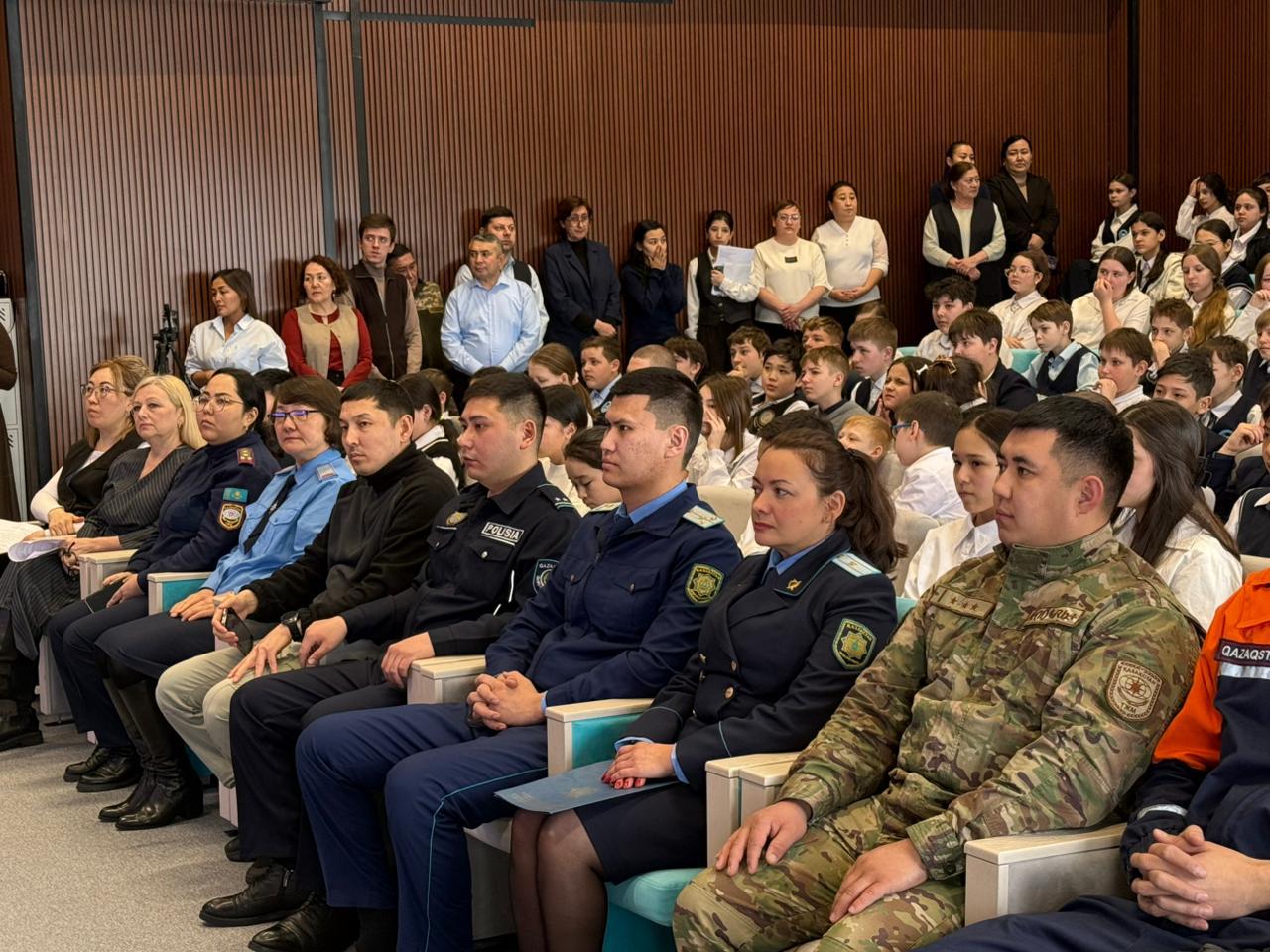 Проект «Школа безопасности» продолжает формировать навыки безопасного поведения у школьников