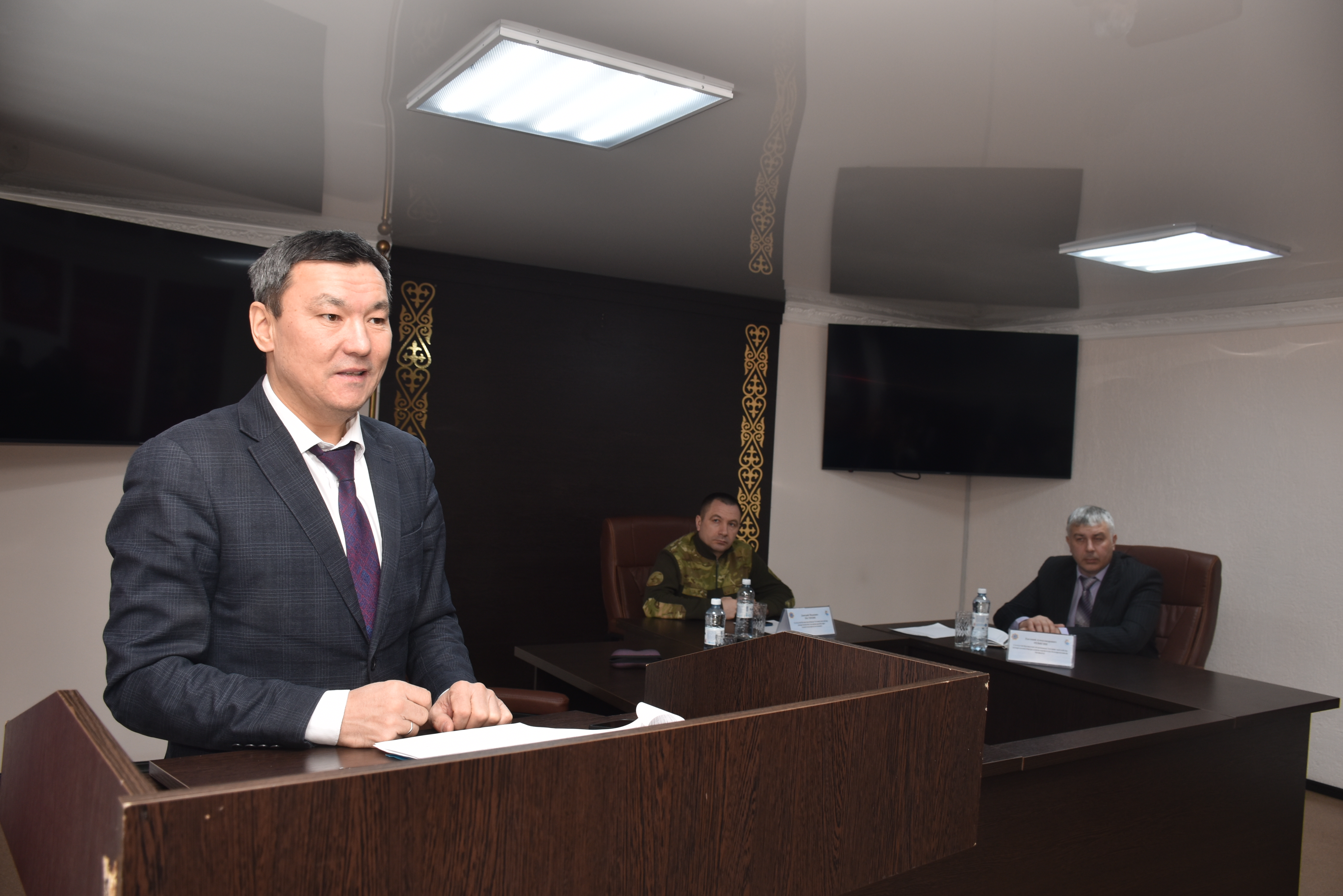 Мемлекеттік қызмет көрсету мәселелері бойынша семинар-кеңес