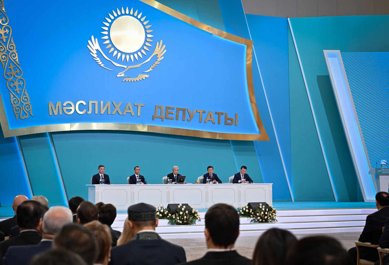 ПРЕЗИДЕНТ: ҚАЗІРГІ КОНСТИТУЦИЯЛЫҚ РЕФОРМА ҚОҒАМ СҰРАНЫСЫНА САЙ КЕЛЕДІ