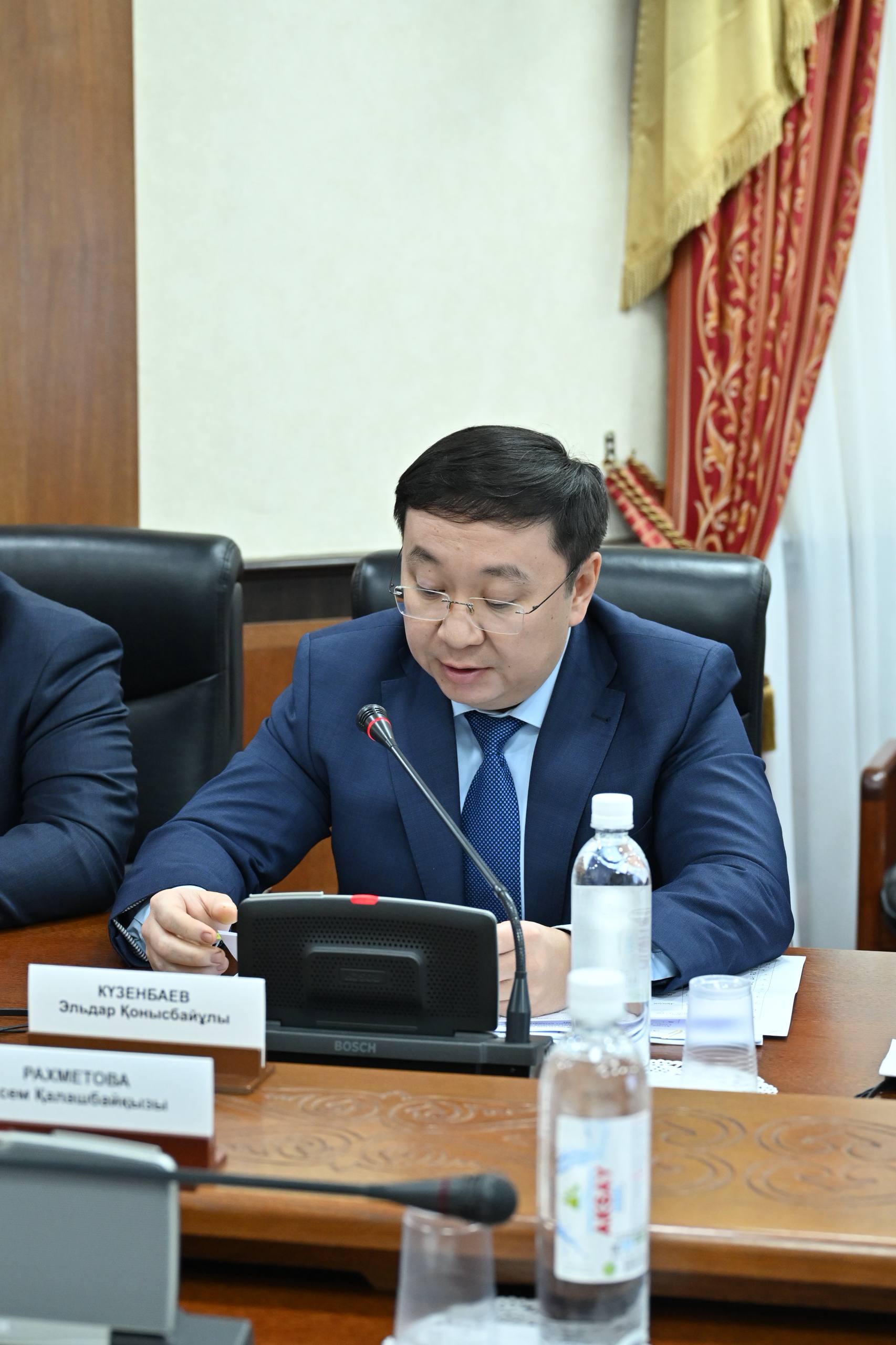 Көші-қон процестері мен оларды реттеу шаралары Парламент Сенатындағы дөңгелек үстелде қаралды