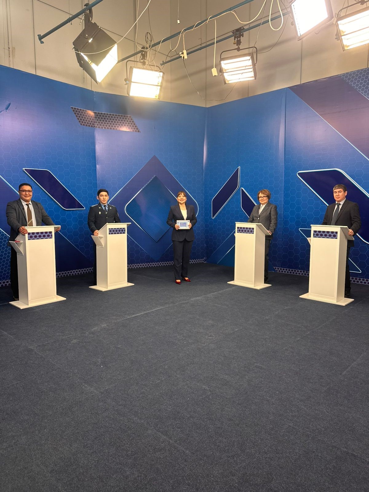 Принял участие в прямом эфире телеканала «AQJAIYQ»