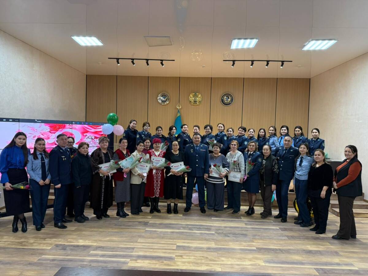 Алматыда ҚАЖ қызметіндегі арулар марапатталды