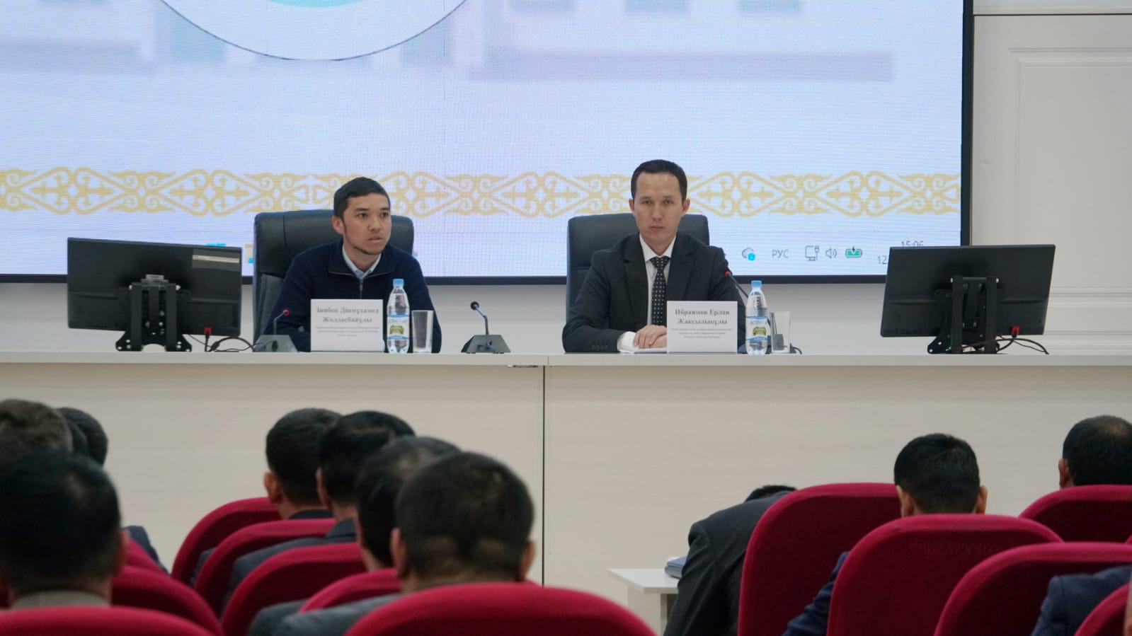 КЕЛЕСТЕ ТЕОЛОГ МАМАН МЕМЛЕКЕТТІК ҚЫЗМЕТШІЛЕРМЕН КЕЗДЕСТІ