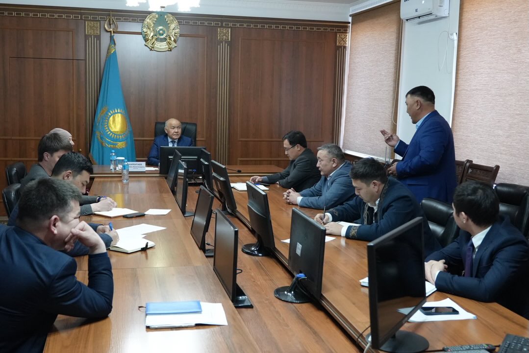 Мойынқұм ауданының әкімі тұрғындарды жеке мәселелері бойынша қабылдады