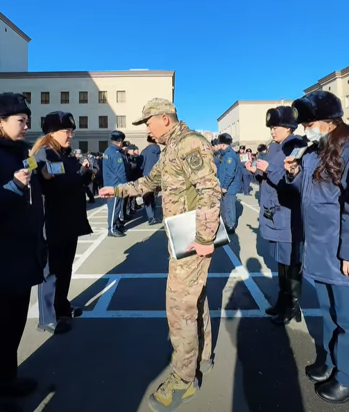 В Департаменте полиции состоялся строевой смотр в преддверии праздника