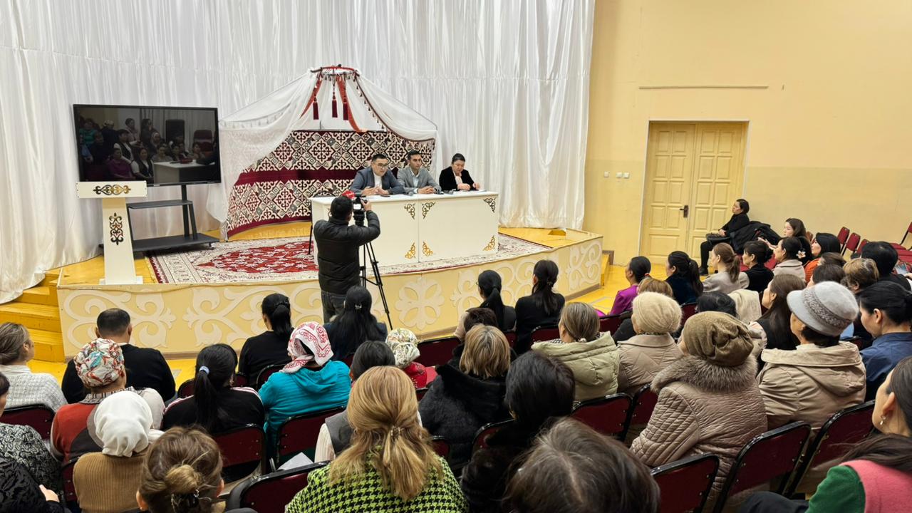 ЖАҢА КОНСТИТУЦИЯ: ЦИФРЛЫҚ ДӘУІРДЕГІ ҚҰҚЫҚТАРДЫ ҚОРҒАУ ЖӘНЕ ҚАЗАҚСТАННЫҢ БОЛАШАҒЫНА НЕГІЗ