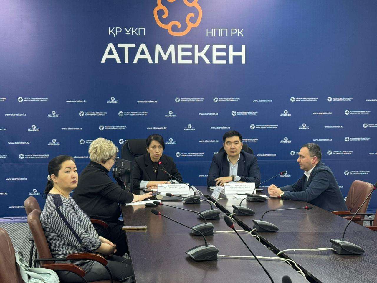 Қарағанды облысының жекеменшік мектептерінде санитариялық-эпидемиологиялық салауаттылықты қамтамасыз ету мәселелері бойынша семинар өтті