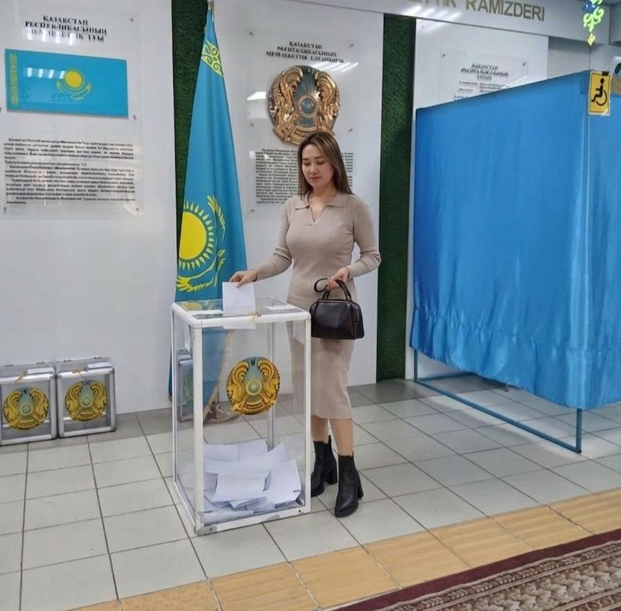 Бүгін Департамент қызметкерлері Референдумға қатысып, өз таңдауларын жасады.