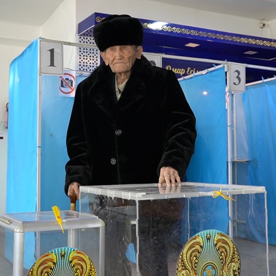 ВЕТЕРАНЫ КЕЛЕССКОГО РАЙОНА ПРИНЯЛИ АКТИВНОЕ УЧАСТИЕ В РЕФЕРЕНДУМЕ