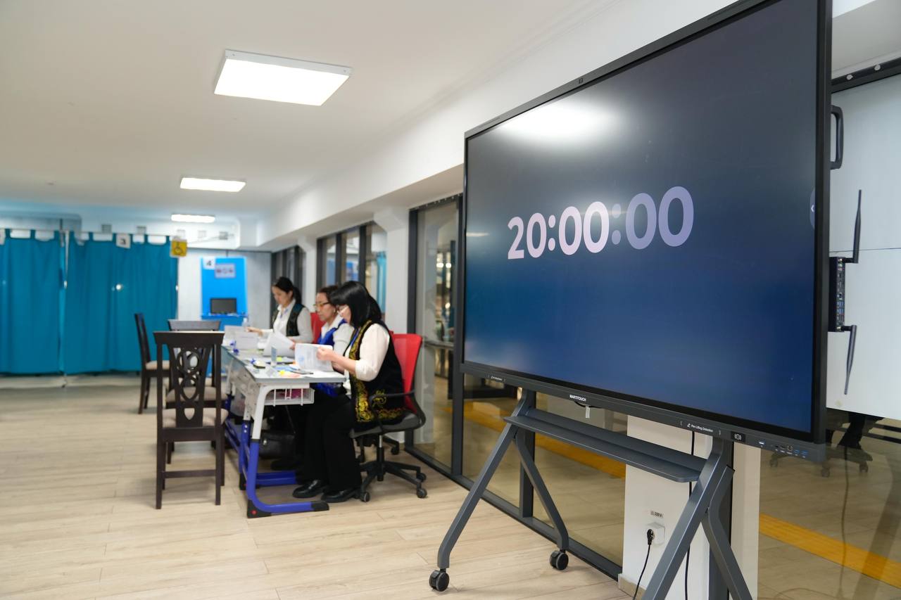 Завершилось голосование на участках референдума